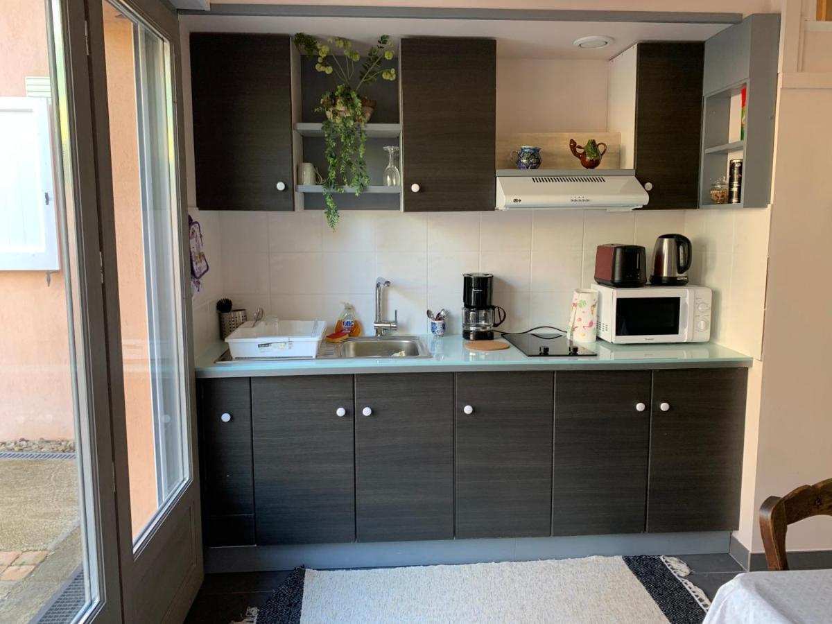 Studio Calme Et Agreable Avec Acces Jardin Partage Le Bar-sur-Loup Kültér fotó