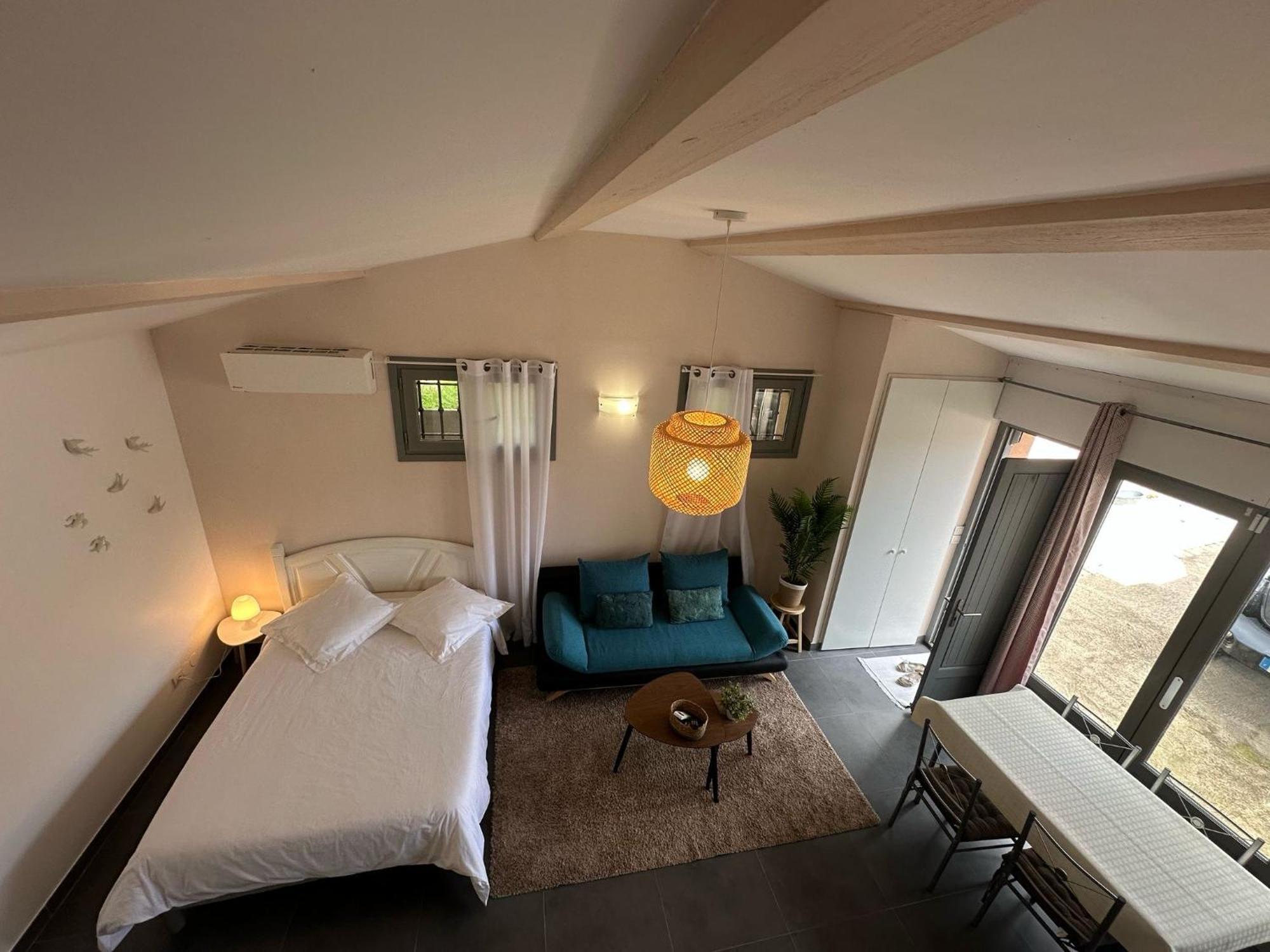 Studio Calme Et Agreable Avec Acces Jardin Partage Le Bar-sur-Loup Kültér fotó